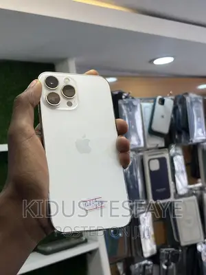 Photo - Apple iPhone 13 Pro Max 128 GB White