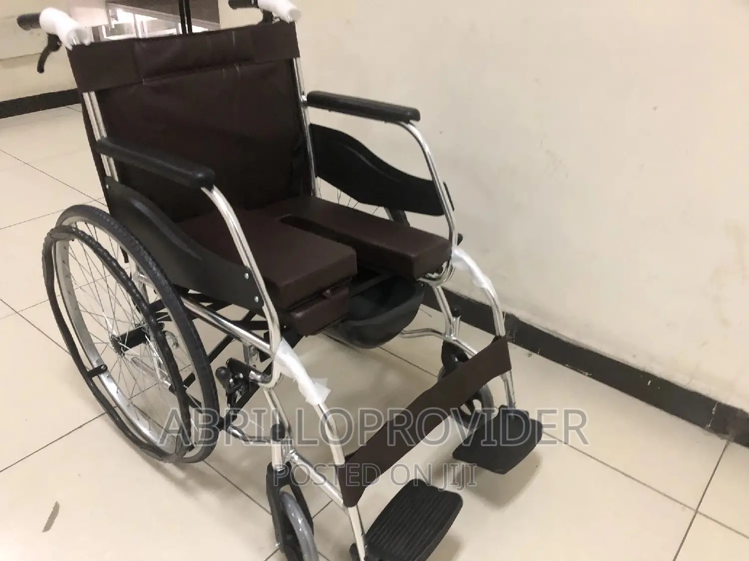 ፖፖ ያላቸው #ዌልቸሮች #Wheelchairs #Wheelchairs %Wheelchairs