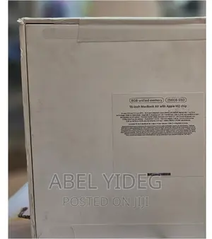 New Laptop Apple MacBook Air 2022 M2 8GB Apple M2 SSD 256GB