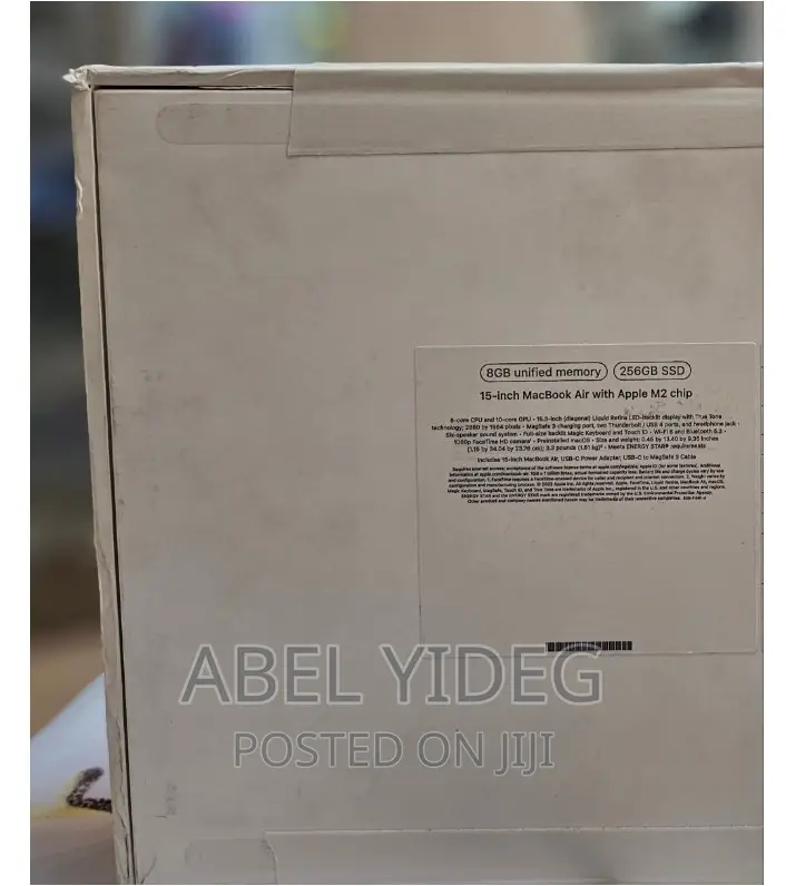 New Laptop Apple MacBook Air 2022 M2 8GB Apple M2 SSD 256GB