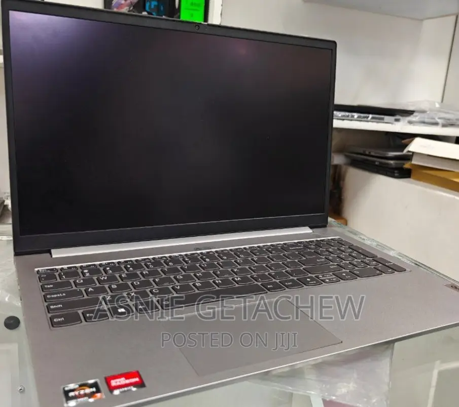 New Laptop Lenovo ThinkBook 15 16GB Intel Core I7 SSD 512GB