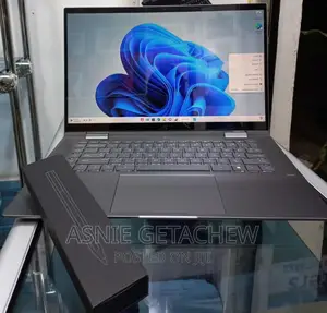 Photo - New Laptop HP Spectra 13 32GB Intel Core I7 SSD 1T