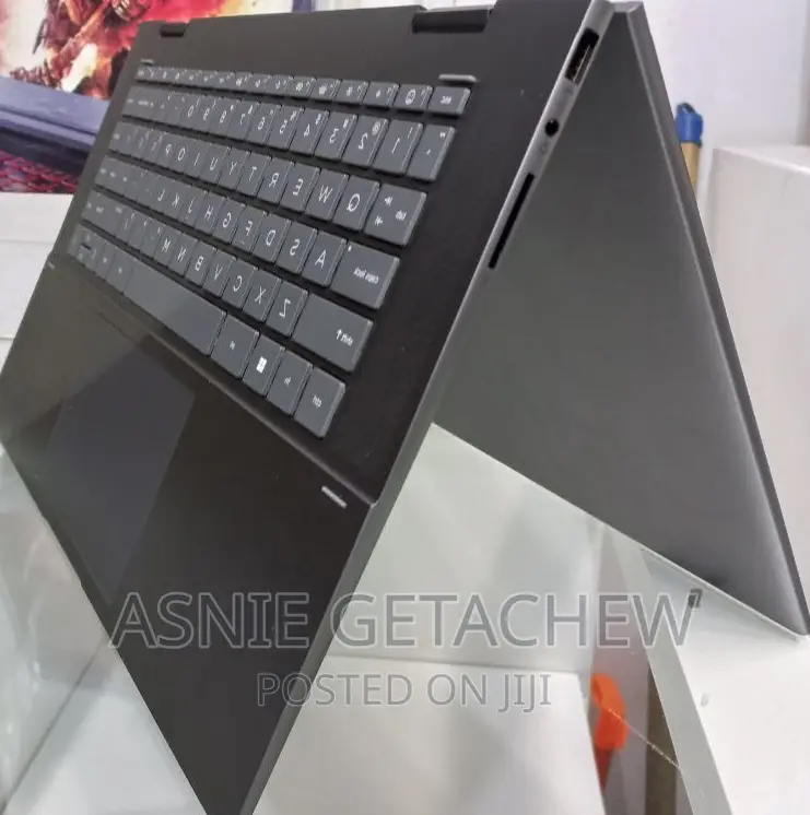 New Laptop HP Spectra 13 32GB Intel Core I7 SSD 1T