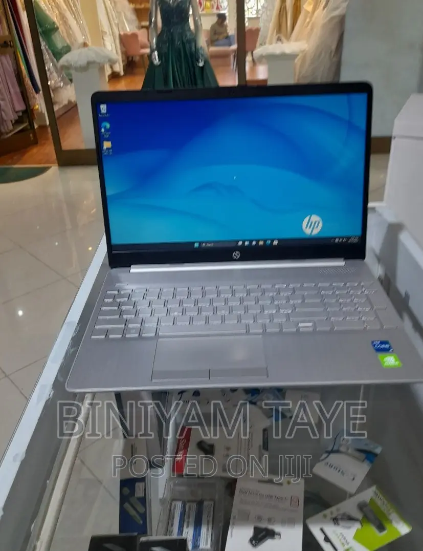 New Laptop HP Stream Notebook 8GB Intel Core I5 SSD 512GB