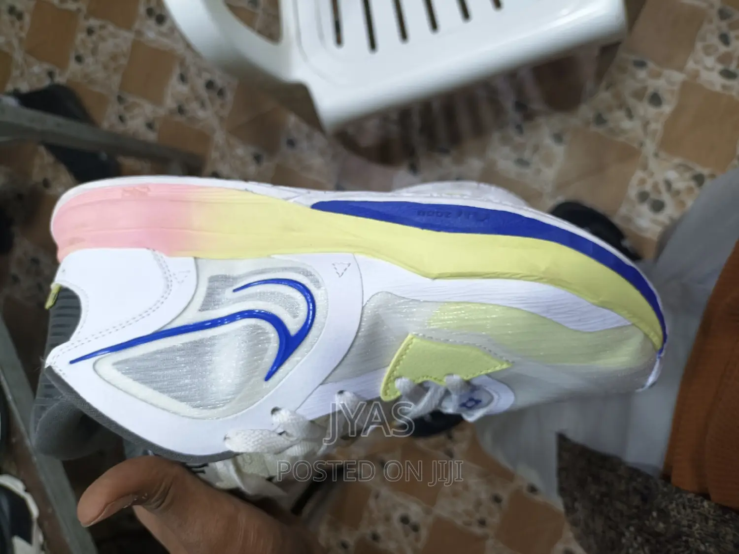 Nike Kyrie Low 5 White Yellow Gradient