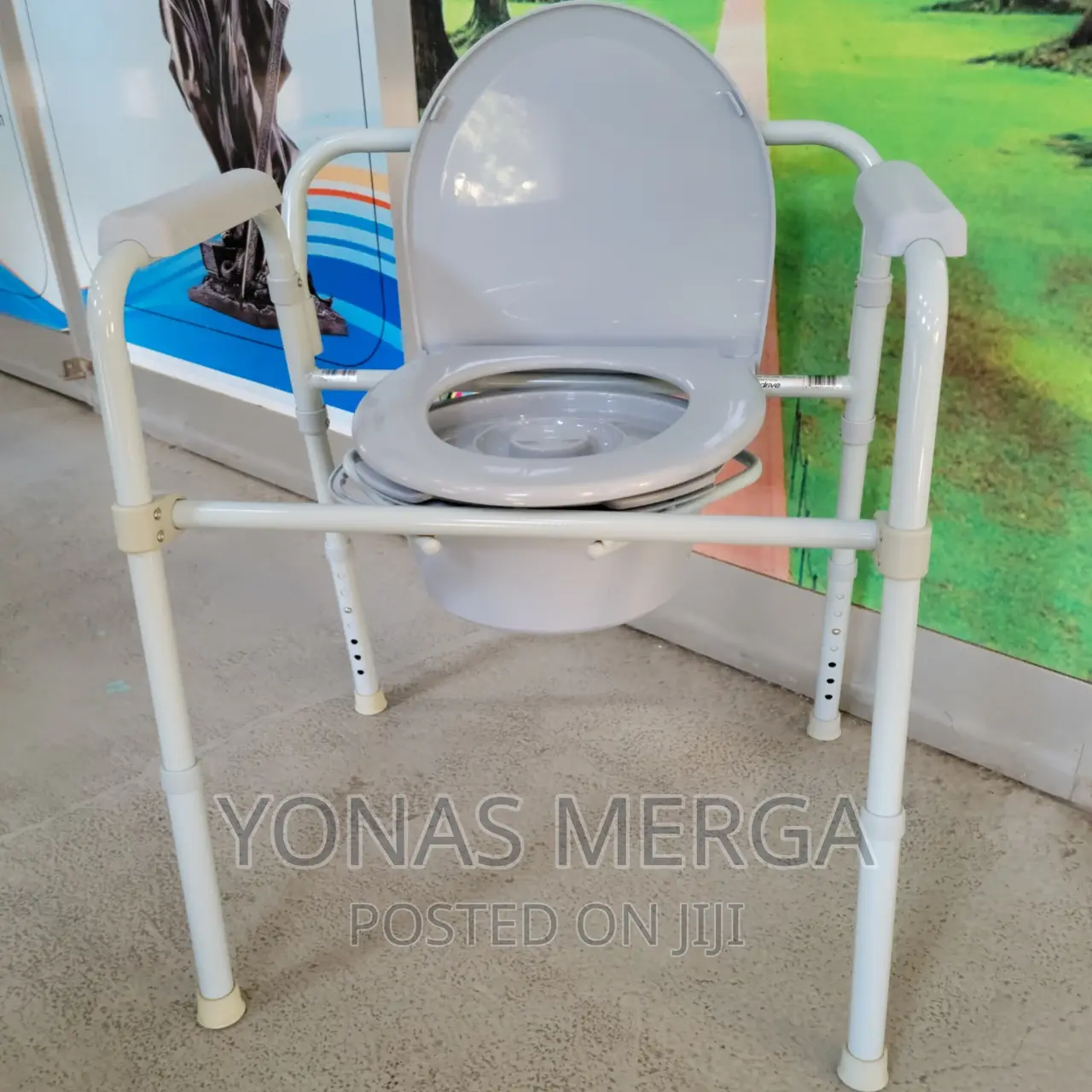 Commode Chair/Potty Chair/Medical Chair/Sanitary Chair/