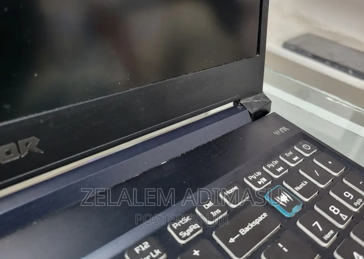 New Laptop Over Powered 15 16GB Intel Core i7 SSD 512GB