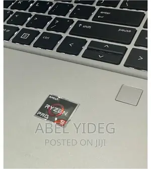 New Laptop HP 8GB AMD Ryzen 5 SSD 512GB