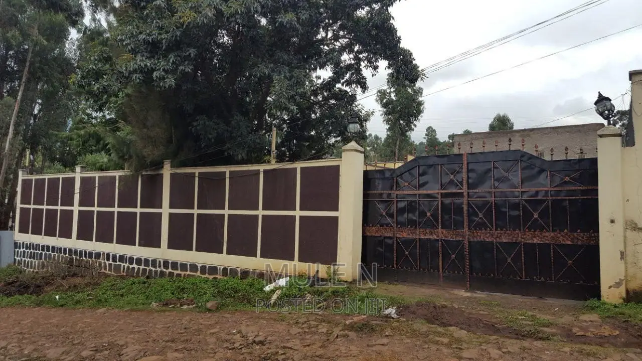 Furnished 4bdrm House in ወለቴ ስላሴ, Nifas Silk-Lafto for sale