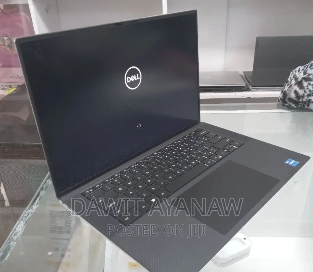 New Laptop Dell 16GB Intel Core I7 SSD 512GB