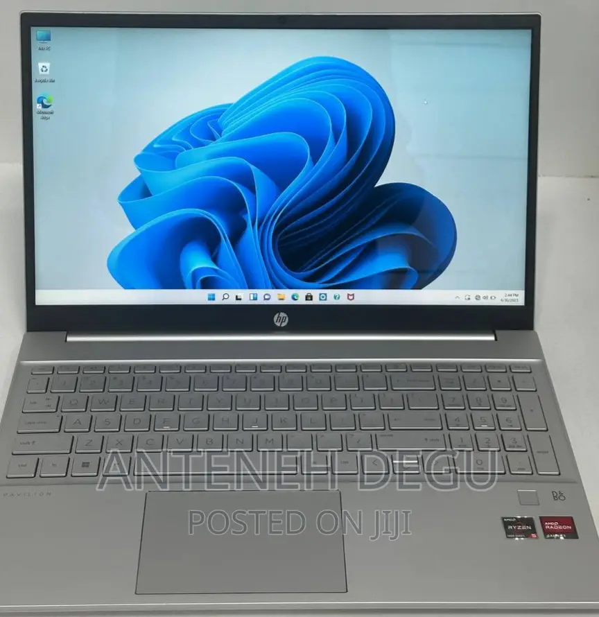 New Laptop HP Pavilion 15 12GB AMD Ryzen 5 SSD 256GB