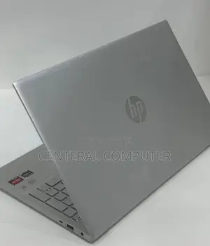 New Laptop HP 17-3000 12GB AMD Ryzen 5 SSD 256GB