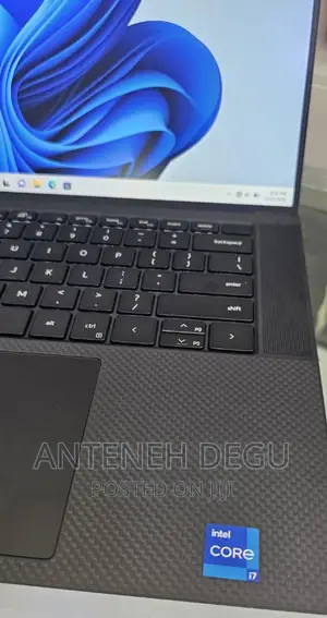 New Laptop Dell XPS 15 16GB Intel Core I7 SSD 512GB