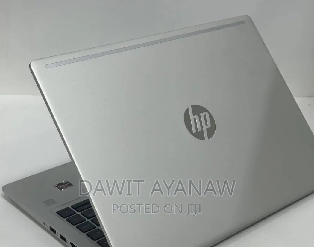 New Laptop HP 8GB AMD Ryzen 5 SSD 512GB