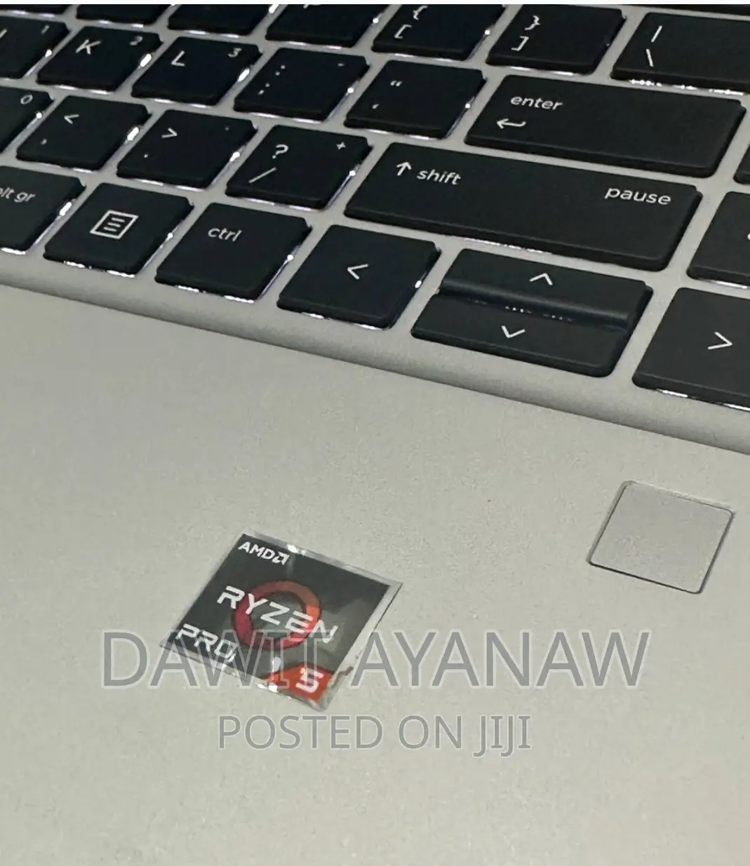 New Laptop HP 8GB AMD Ryzen 5 SSD 512GB