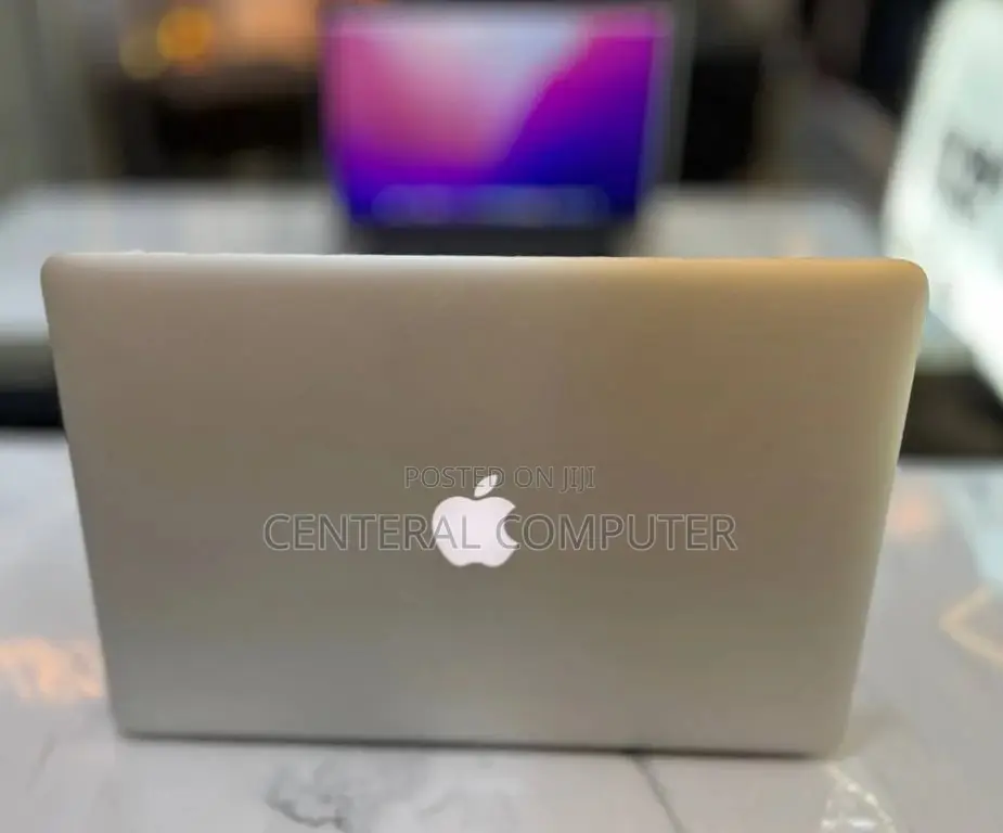 New Laptop Apple MacBook 2019 8GB Intel Core I5 SSD 128GB