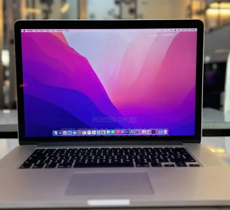 New Laptop Apple MacBook 2019 8GB Intel Core I5 SSD 128GB