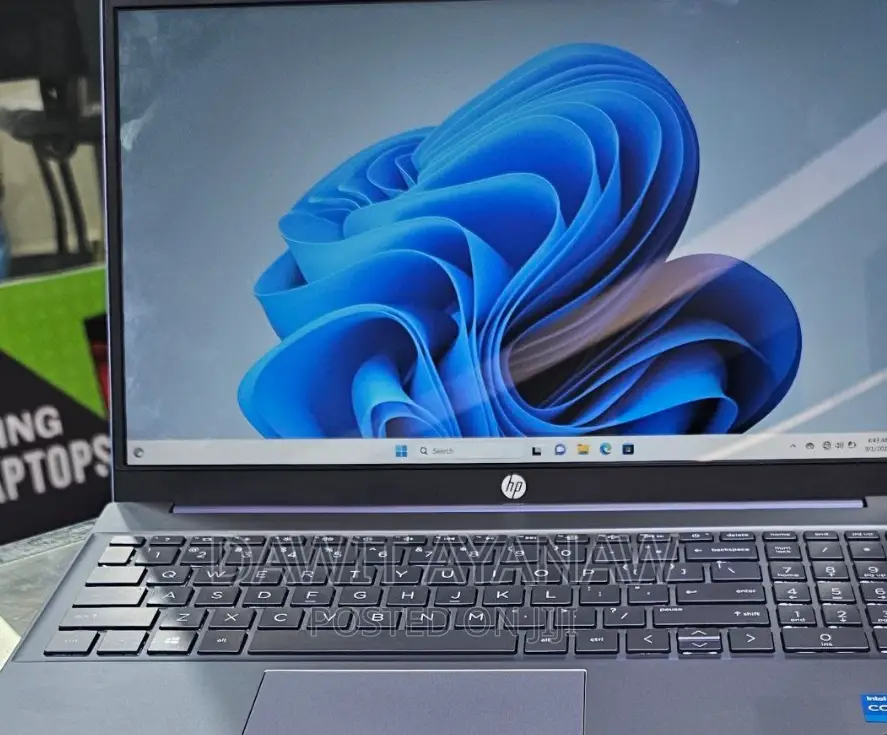 New Laptop HP 16GB Intel Core I5 SSD 512GB