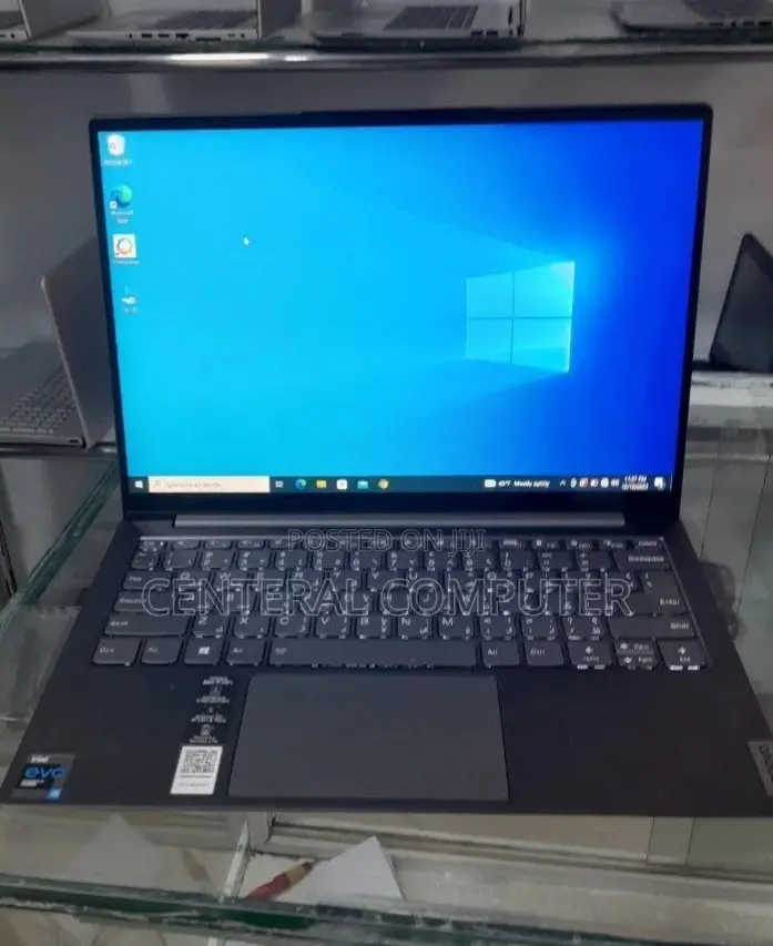 New Laptop Lenovo Yoga 910 16GB Intel Core I5 SSD 512GB