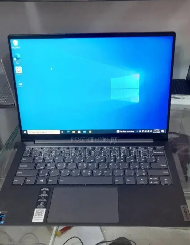 New Laptop Lenovo Yoga 910 16GB Intel Core I5 SSD 512GB