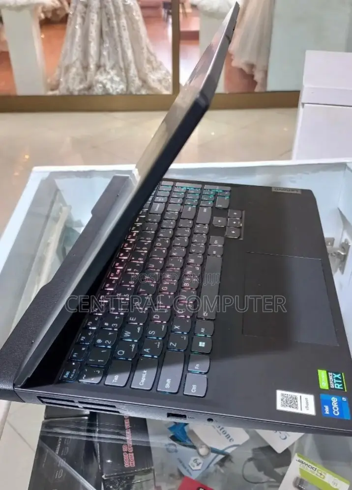 New Laptop Lenovo 16GB Intel Core I7 SSD 512GB