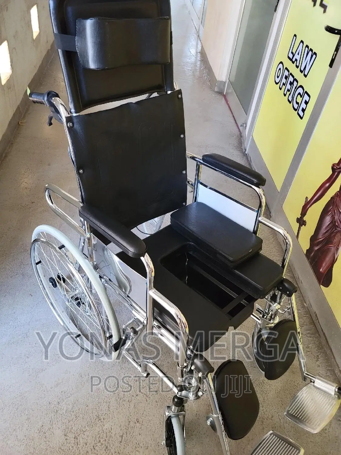 Bedside Toilet Wheelchair/Detachable Elevator Footrest/