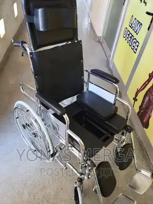Bedside Toilet Wheelchair/Detachable Elevator Footrest/