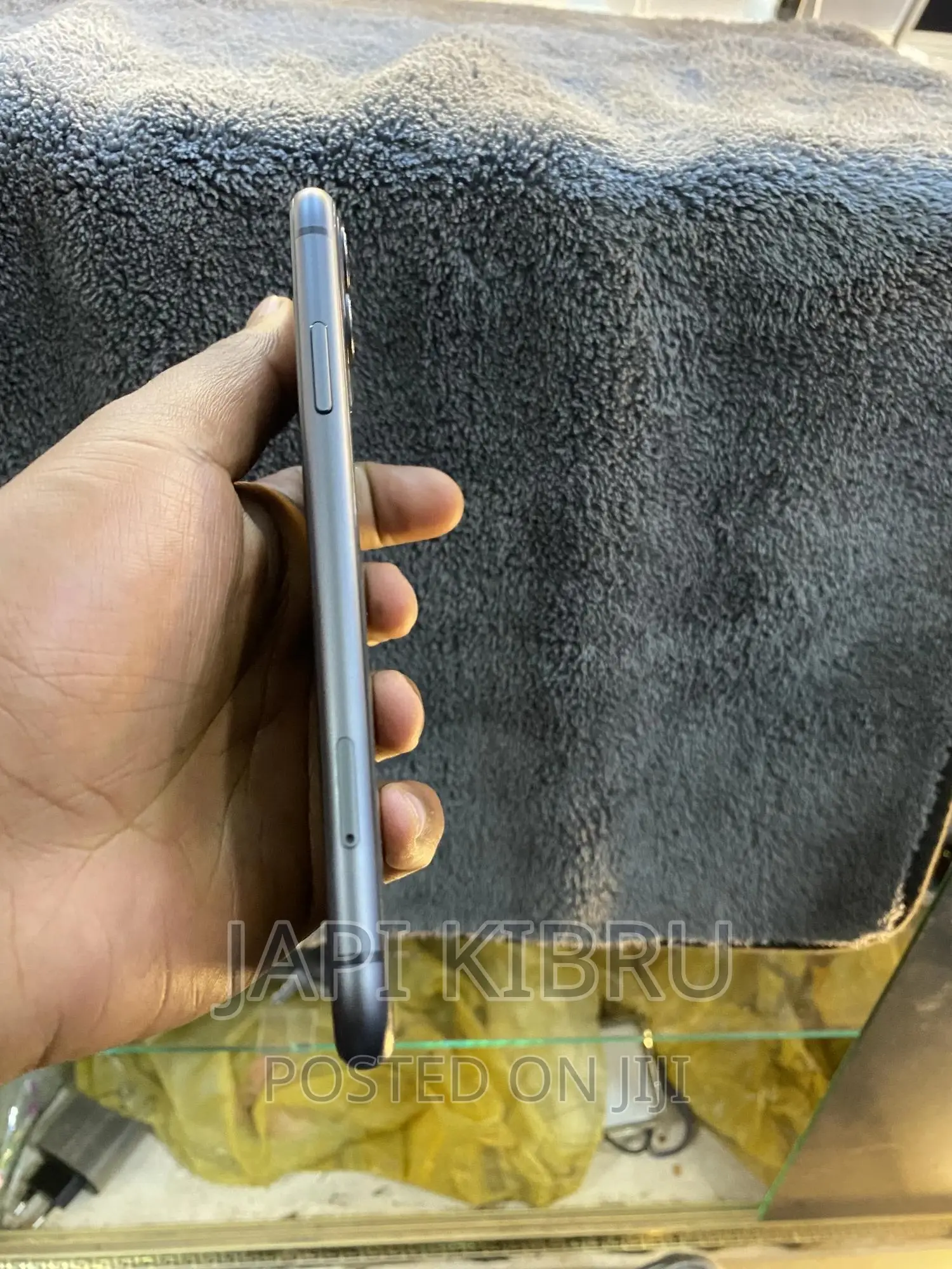 New Apple iPhone 11 128 GB Black