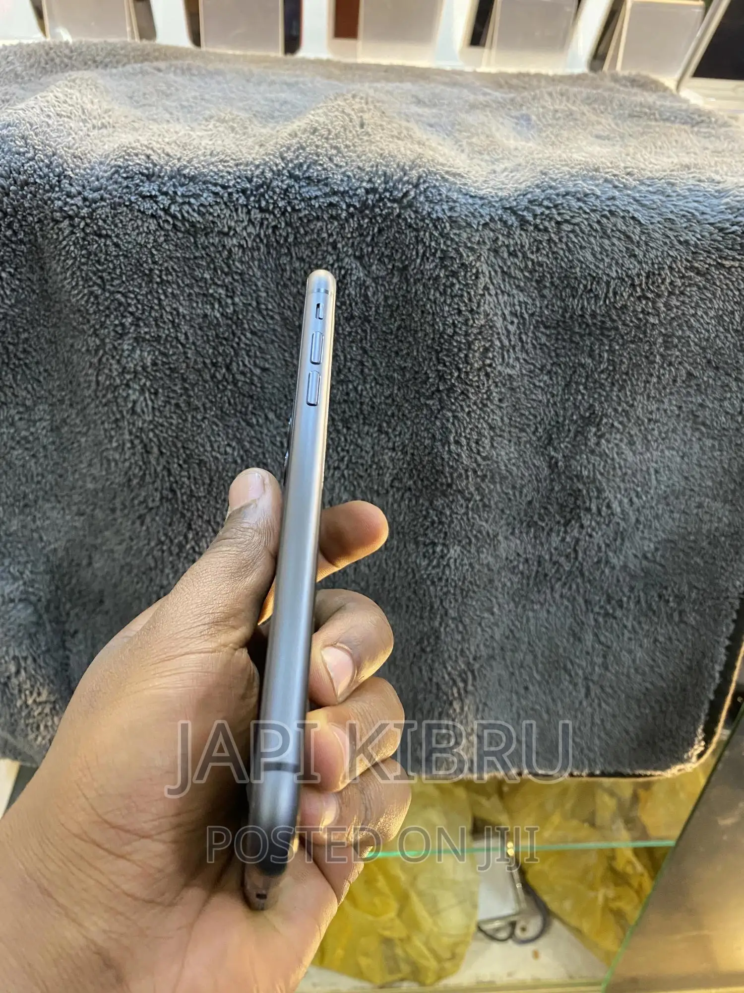 New Apple iPhone 11 128 GB Black