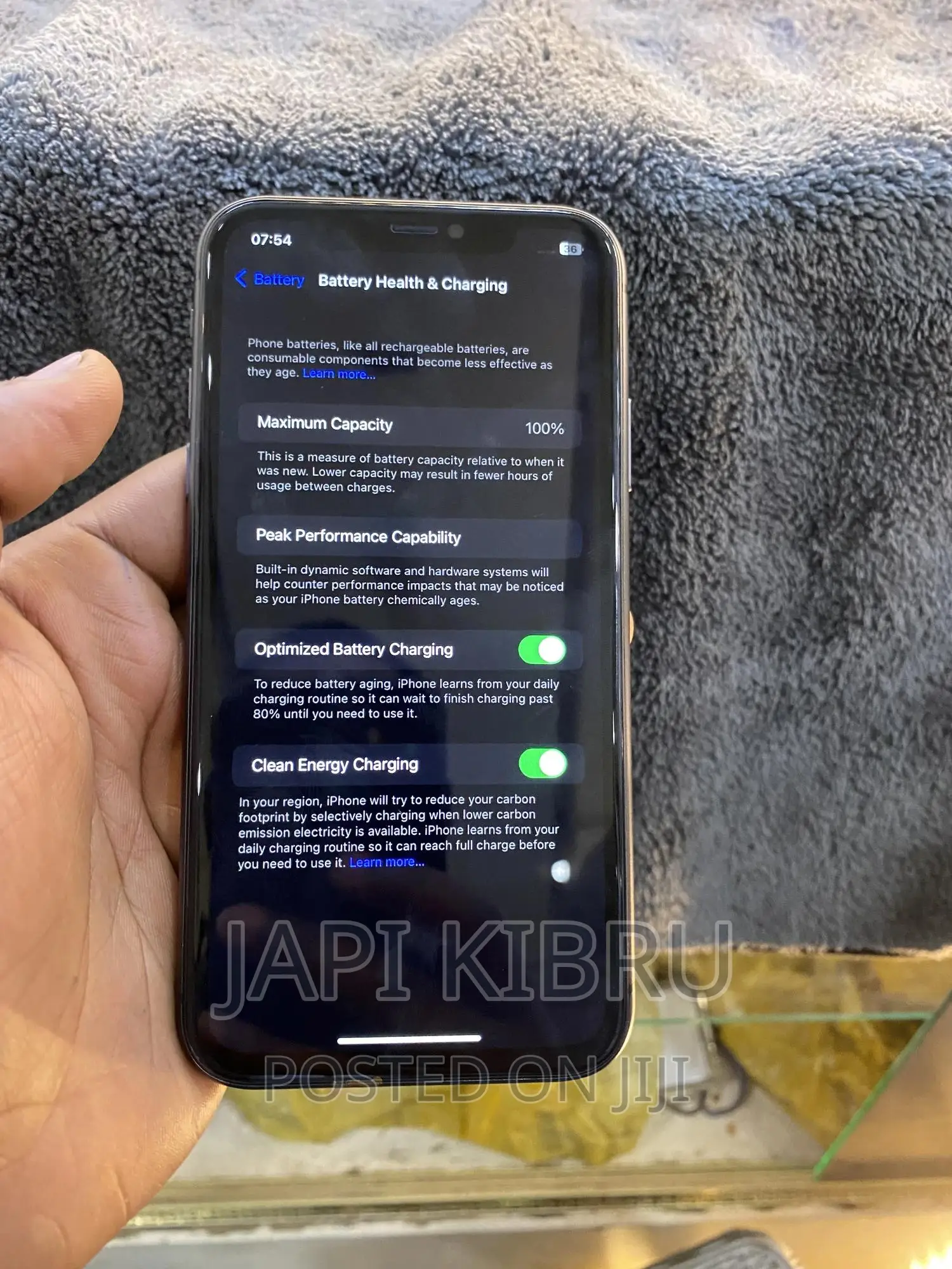 New Apple iPhone 11 128 GB Black