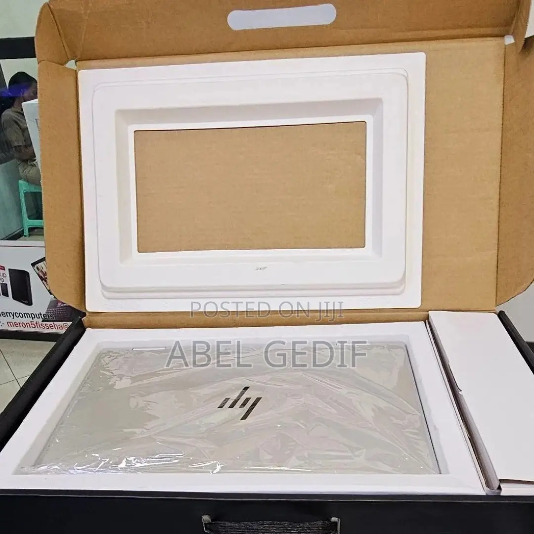 New Laptop HP Envy X360 16GB Intel Core I7 SSD 512GB