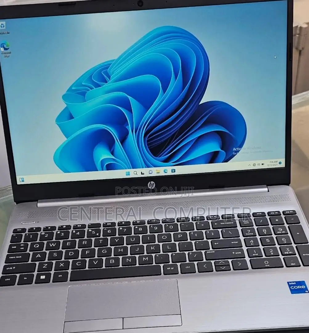 New Laptop HP Stream Notebook 8GB Intel Core I7 SSD 512GB