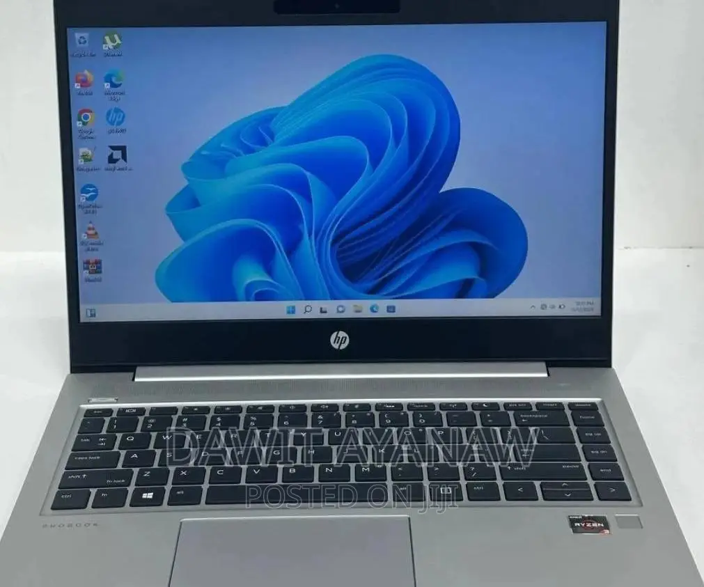New Laptop HP 16GB AMD Ryzen 5 SSD 256GB