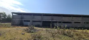 ለሽያጭ የቀረበ መጋዘን