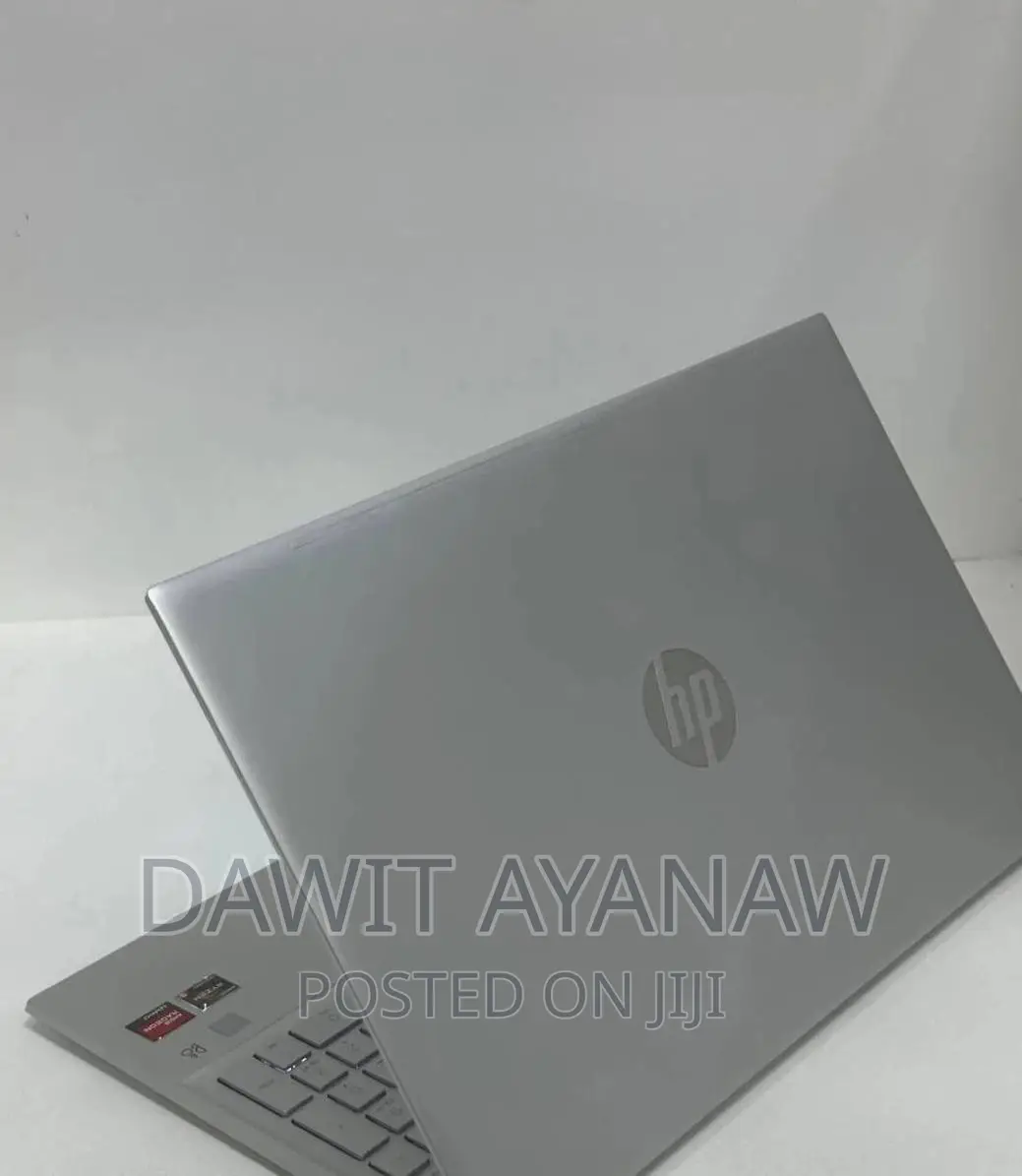 New Laptop HP 12GB AMD Ryzen 5 SSD 256GB