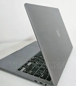 New Laptop Apple MacBook 2020 32GB Intel Core I7 SSD 2T