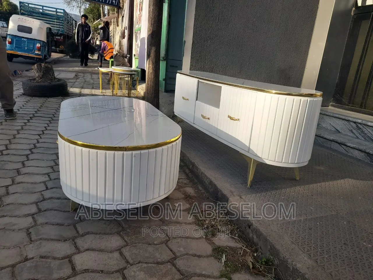 1,50 Cm ቲቪ እስታንድ እና ጠረጴዛ