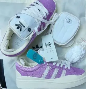 Photo - Bad Bunny Adidas