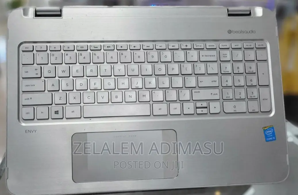 New Laptop HP Envy X360 8GB Intel Core I5 HDD 256GB