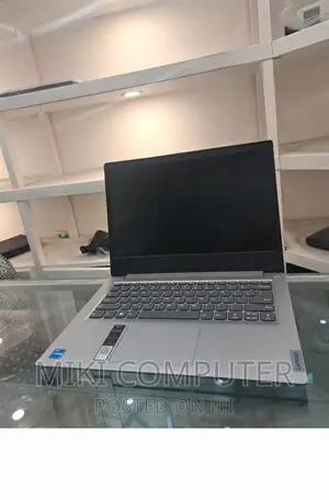 New Laptop Lenovo Ideapad 3 8GB Intel Core I3 SSD 256GB
