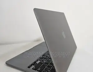 New Laptop Apple MacBook 2020 32GB Intel Core I7 SSD 2T