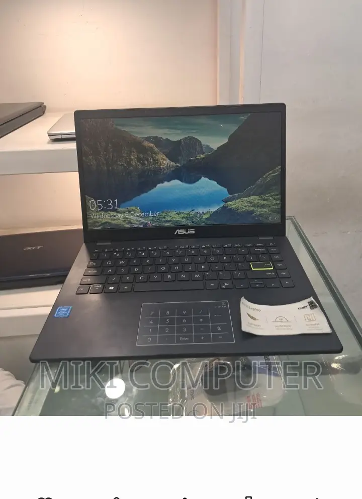 New Laptop Asus VivoBook 15 X505BA 4GB Intel SSD 60GB