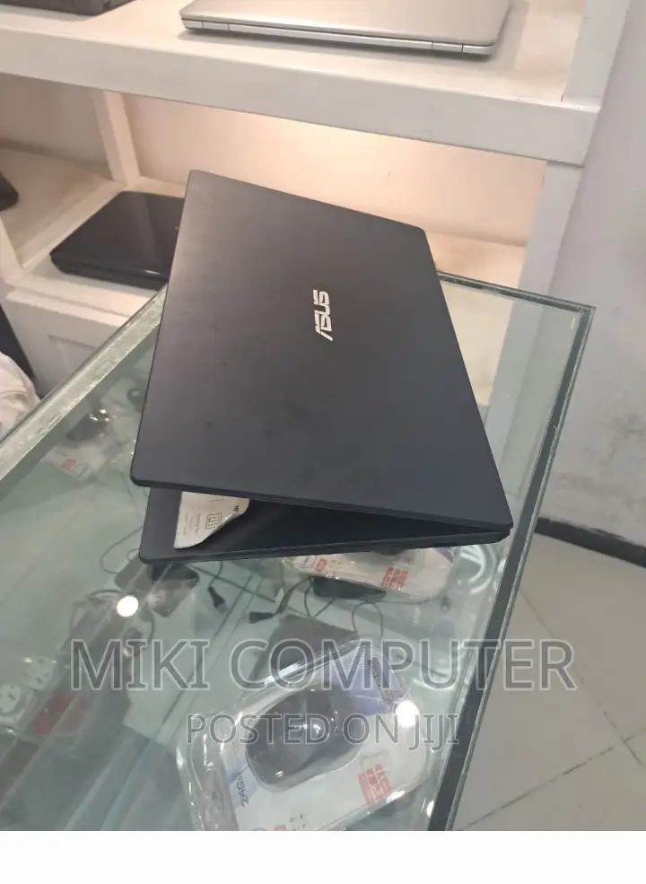 New Laptop Asus VivoBook 15 X505BA 4GB Intel SSD 60GB