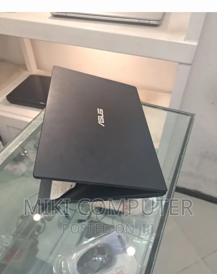 New Laptop Asus VivoBook 15 X505BA 4GB Intel SSD 60GB