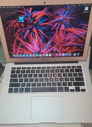 New Laptop Apple MacBook Air 2017 8GB Intel Core I7 SSD 256GB