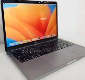 New Laptop Apple MacBook 2020 32GB Intel Core I7 SSD 2T
