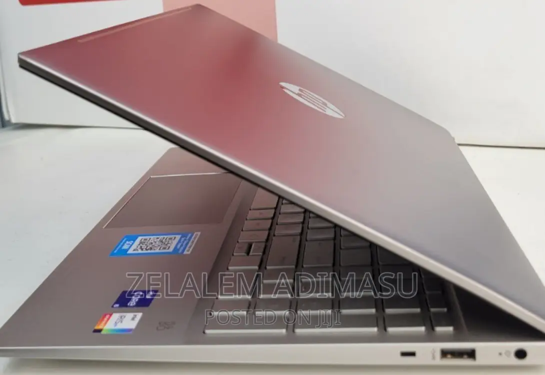 New Laptop HP Pavilion 15 8GB Intel Core I5 SSD 512GB