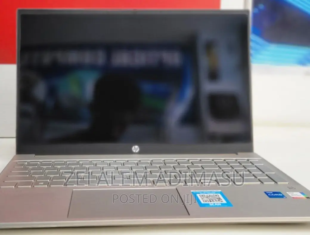 New Laptop HP Pavilion 15 8GB Intel Core I5 SSD 512GB