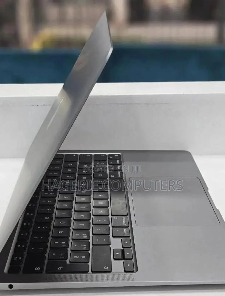 New Laptop Apple MacBook Air 8GB Apple M1 SSD 256GB