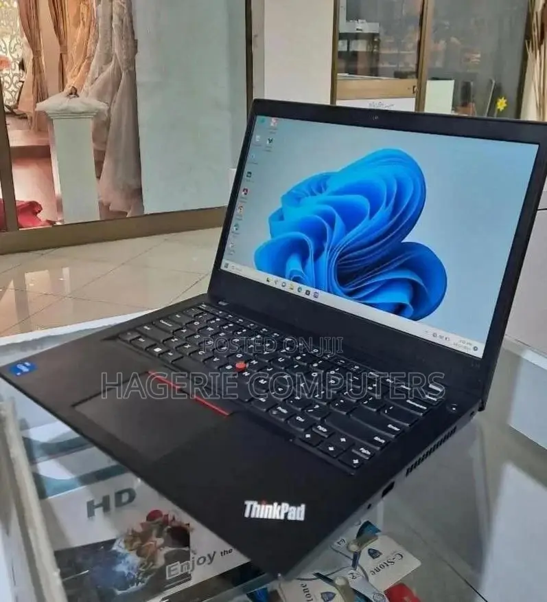 New Laptop Lenovo ThinkPad T14 8GB Intel Core i5 SSD 512GB